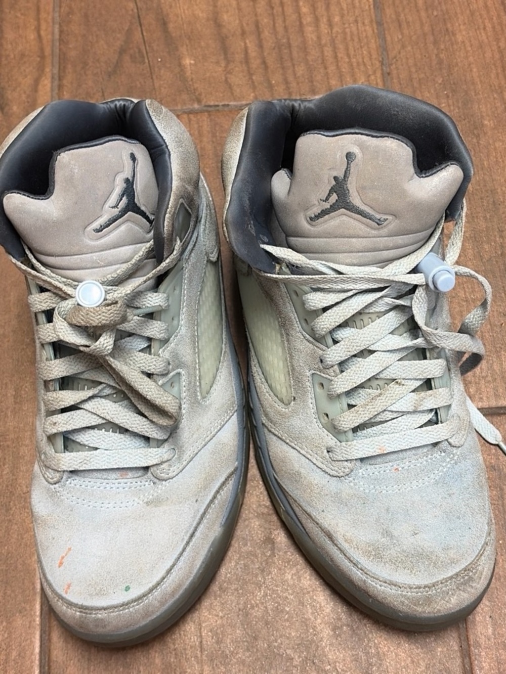 Jordan Men's Mid-Top Sneakers in Light Gray and Black Accents
